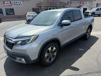 2019 Honda Ridgeline photo 2