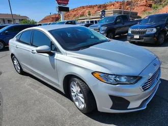 2019 Ford Fusion photo 2