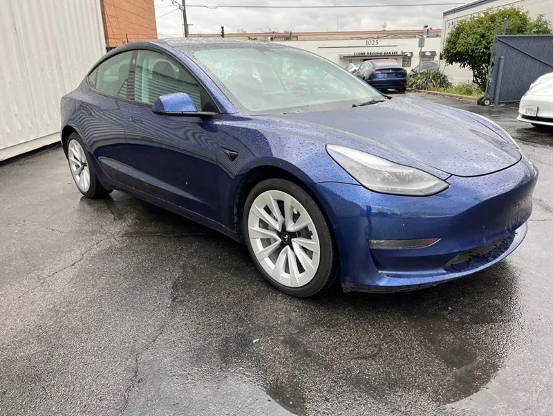 2022 Tesla Model 3 Long Range