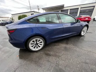 2022 Tesla Model 3 photo 3