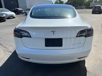 2022 Tesla Model 3 photo 3