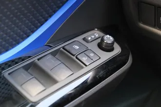 C-HR 24