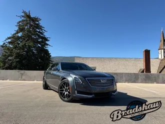 2017 Cadillac CT6 photo 2