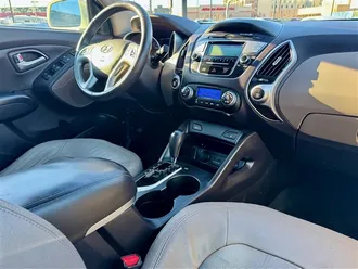 2013 HYUNDAI TUCSON photo 4