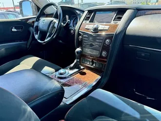 2017 NISSAN ARMADA photo 4
