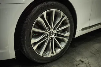 2017 GENESIS G80 photo 3