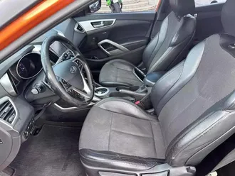 Veloster 9