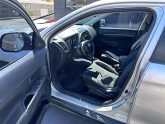 Outlander Sport 11
