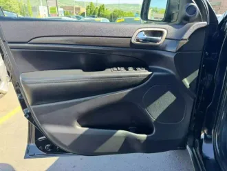 Grand Cherokee 9