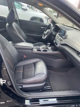 2020 Nissan Altima photo 4
