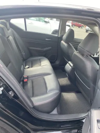 2020 Nissan Altima photo 5
