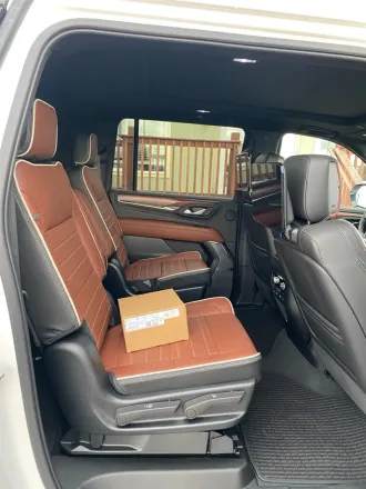2023 GMC Yukon XL photo 6