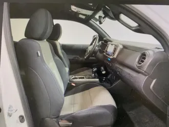 2021 Toyota Tacoma photo 6