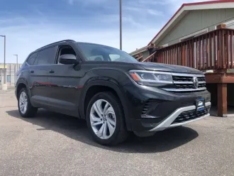 2021 Volkswagen Atlas photo 3