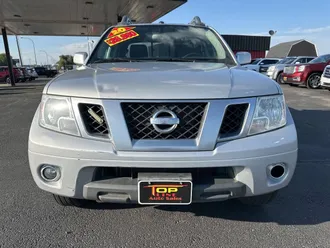 2020 Nissan Frontier photo 2