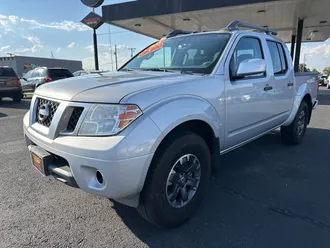 2020 Nissan Frontier photo 3