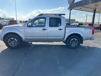 2020 Nissan Frontier photo 5
