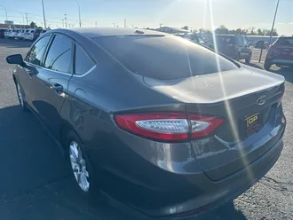 2016 Ford Fusion photo 5