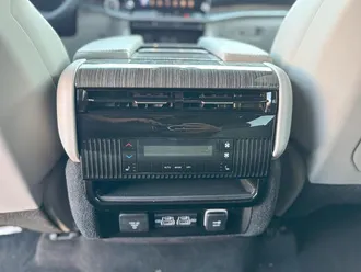 Wagoneer 9