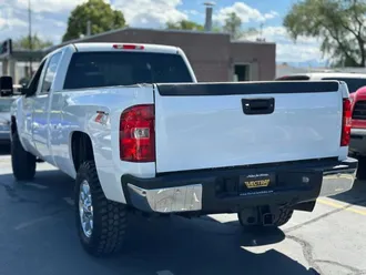 2013 Chevrolet Silverado 3500 HD Crew Cab photo 6
