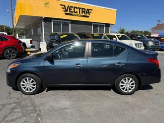 2016 Nissan Versa photo 5