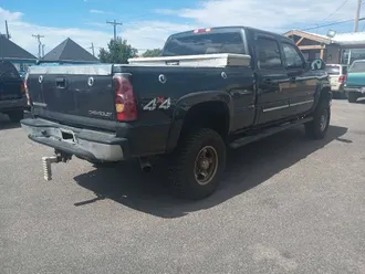 2004 Chevrolet Silverado 2500HD photo 3