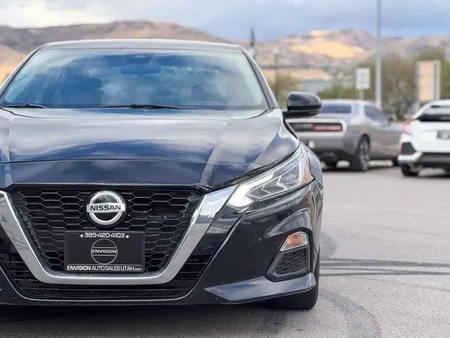 Carousel Image 3