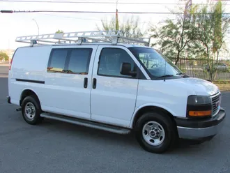 2018 GMC Savana photo 3