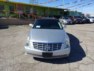 2010 Cadillac DTS photo 2