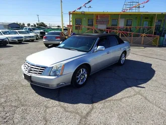2010 Cadillac DTS photo 3
