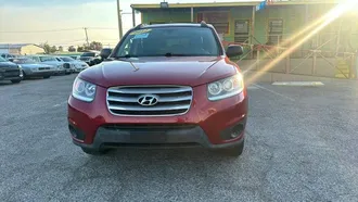 2012 Hyundai Santa Fe photo 2