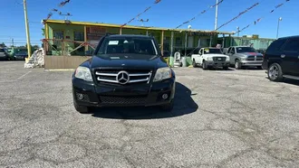 2011 Mercedes-Benz GLK-Class photo 2