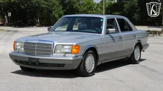 1990 Mercedes-Benz 300SE photo 3