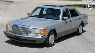 1990 Mercedes-Benz 300SE photo 4