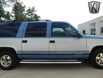 Suburban 12
