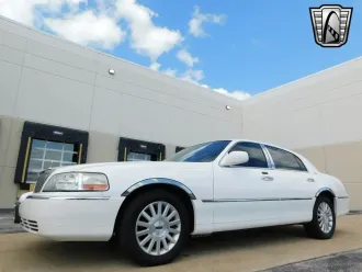 Town Car 9