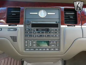 Town Car 13