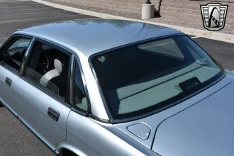 XJ6 12