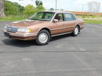 1992 Lincoln Continental photo 2