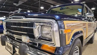 Grand Wagoneer 8