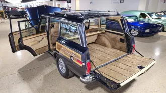 Grand Wagoneer 14