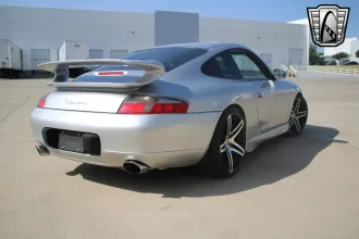911 7