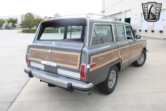 Grand Wagoneer 3