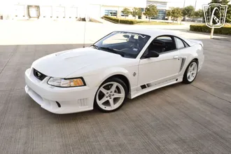 1999 Ford Mustang photo 2