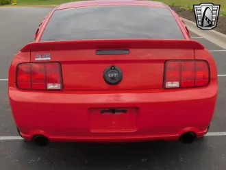 Mustang 4
