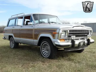 Grand Wagoneer 9