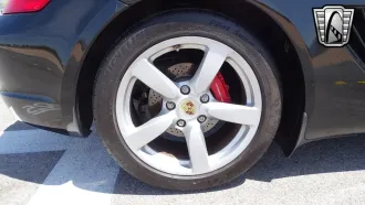 Cayman 18