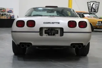 Corvette 12