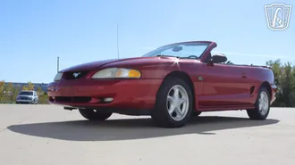 1995 Ford Mustang GT photo 2