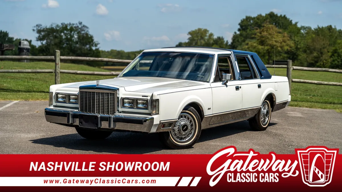1985 Lincoln Town Car Signature Series